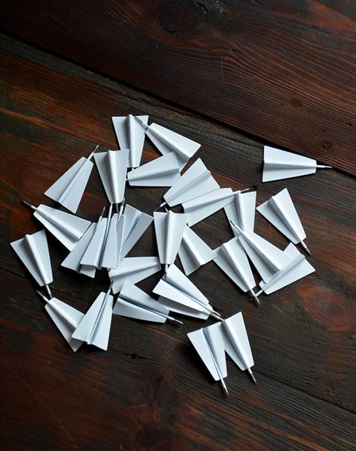 3D-träkartor på väggen - tryck stiftflygplan